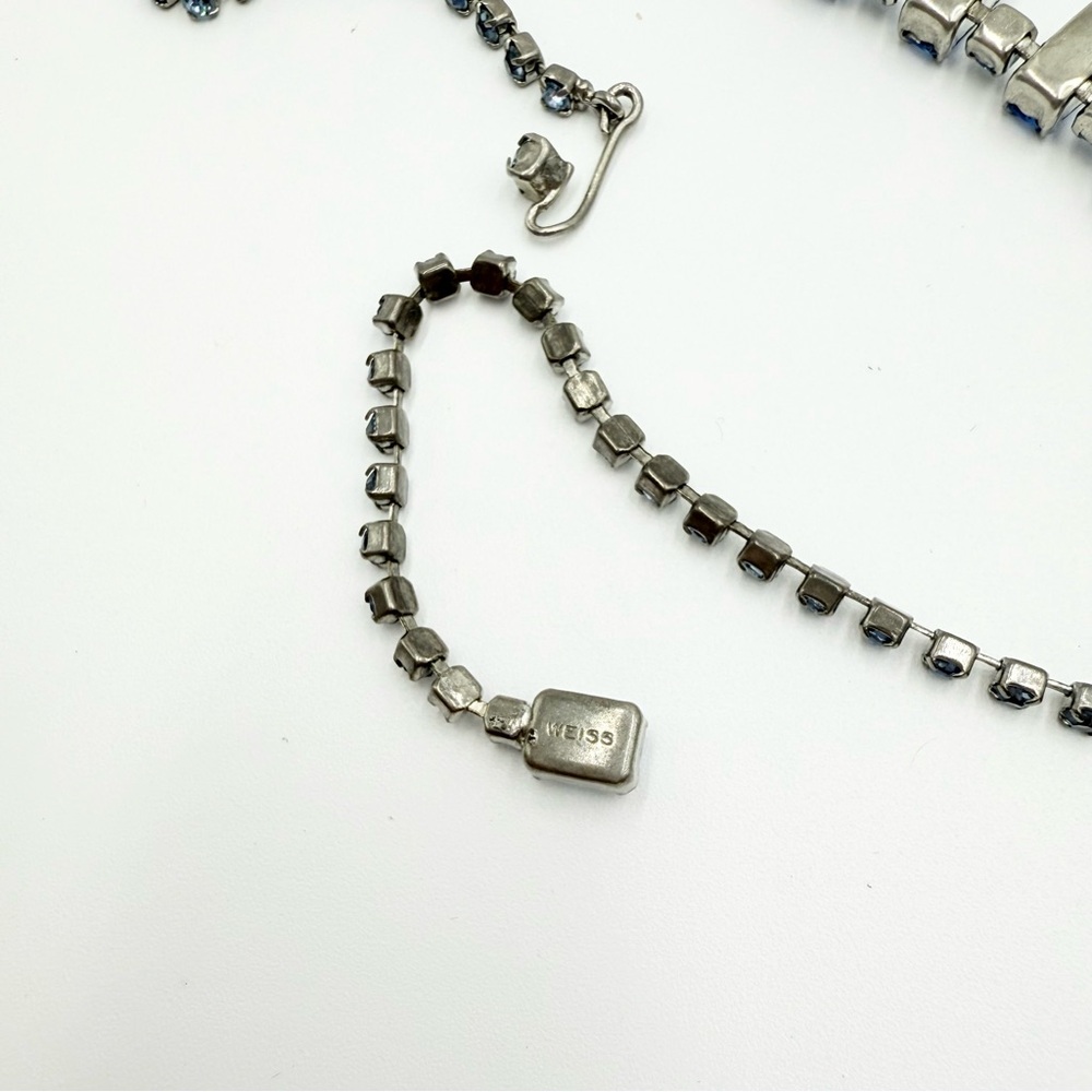 Vintage Weiss Signed Light Dark Blue Rhinestones Necklace - Picture 6 of 7